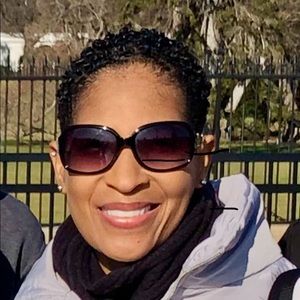 Meet your Posher, Regena